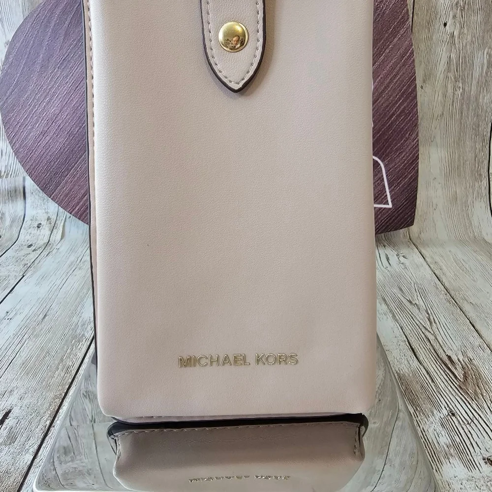 Michael Kors Phone holder Crossbody Bag One Size